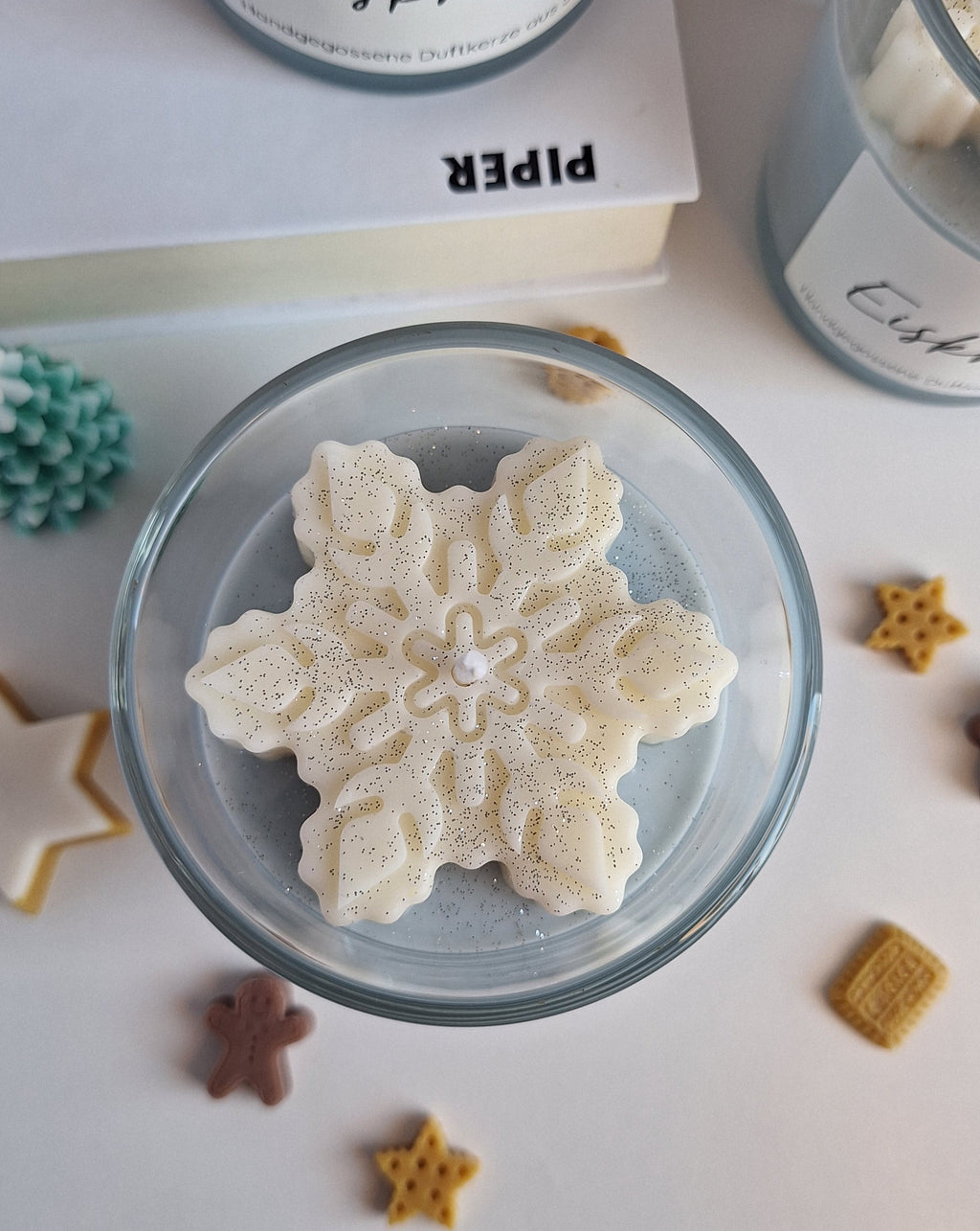 Duftkerze Eiskristall - frische Winterkerze mit Schneeflocke